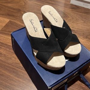 Splendid women’s wedge sandals